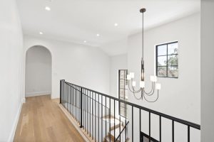 Middle Cove Drive interior